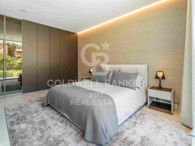 Marbella, Andalusia, ES, 5 Bedrooms Bedrooms, ,5 BathroomsBathrooms,Residential,For Sale,1805166