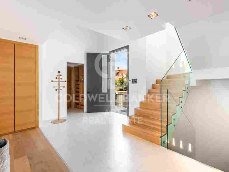 Marbella, Andalusia, ES, 6 Bedrooms Bedrooms, ,4 BathroomsBathrooms,Residential,For Sale,1795495