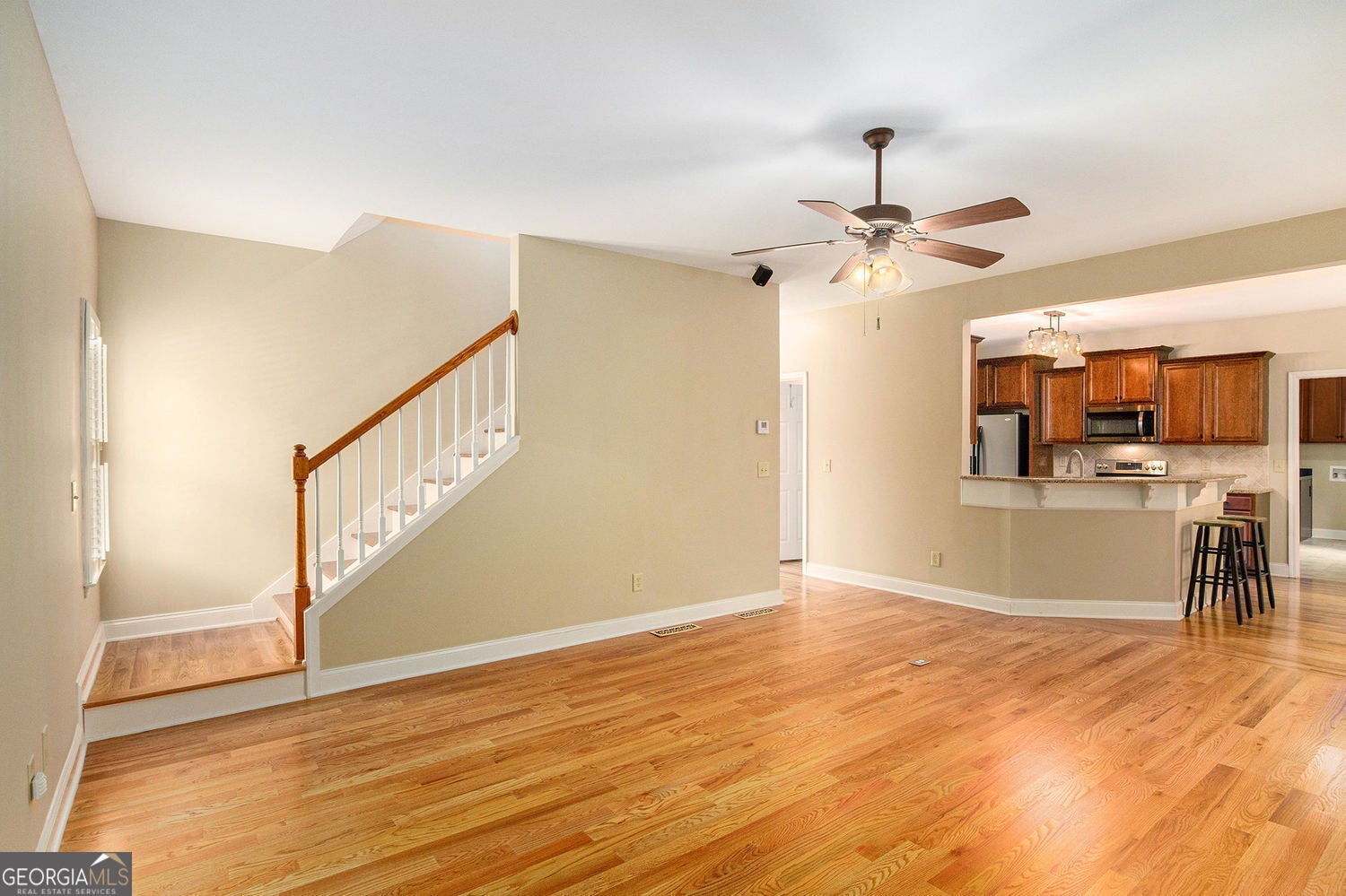 DAWSONVILLE, Georgia, 30534, United States, 3 Bedrooms Bedrooms, ,3 BathroomsBathrooms,Residential,For Sale,1894600