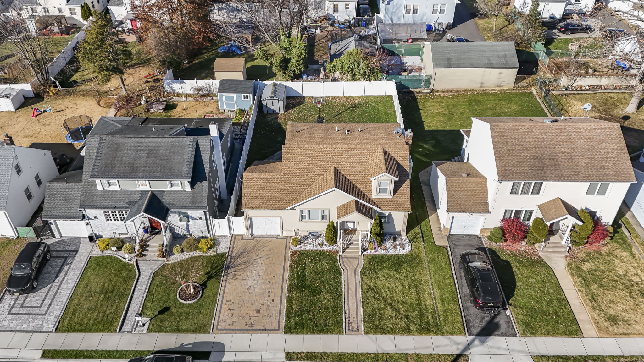 Union, New Jersey, 07073, United States, 3 Bedrooms Bedrooms, ,2 BathroomsBathrooms,Residential,For Sale,2012032