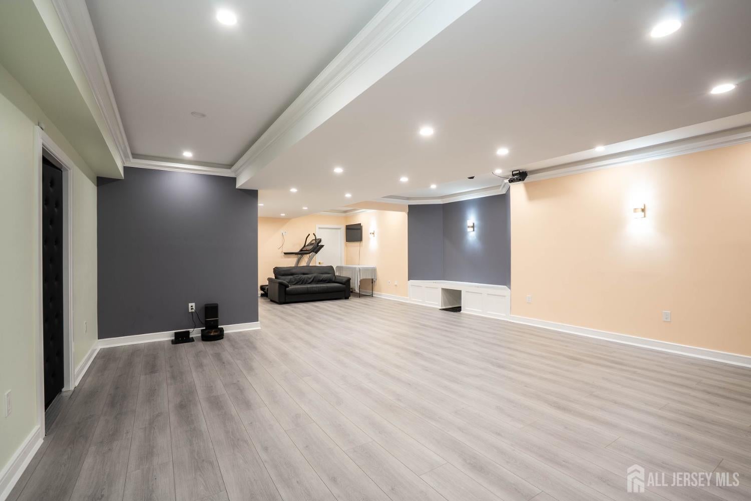 Monroe, New Jersey, 08831, United States, 5 Bedrooms Bedrooms, ,4 BathroomsBathrooms,Residential,For Sale,1987406