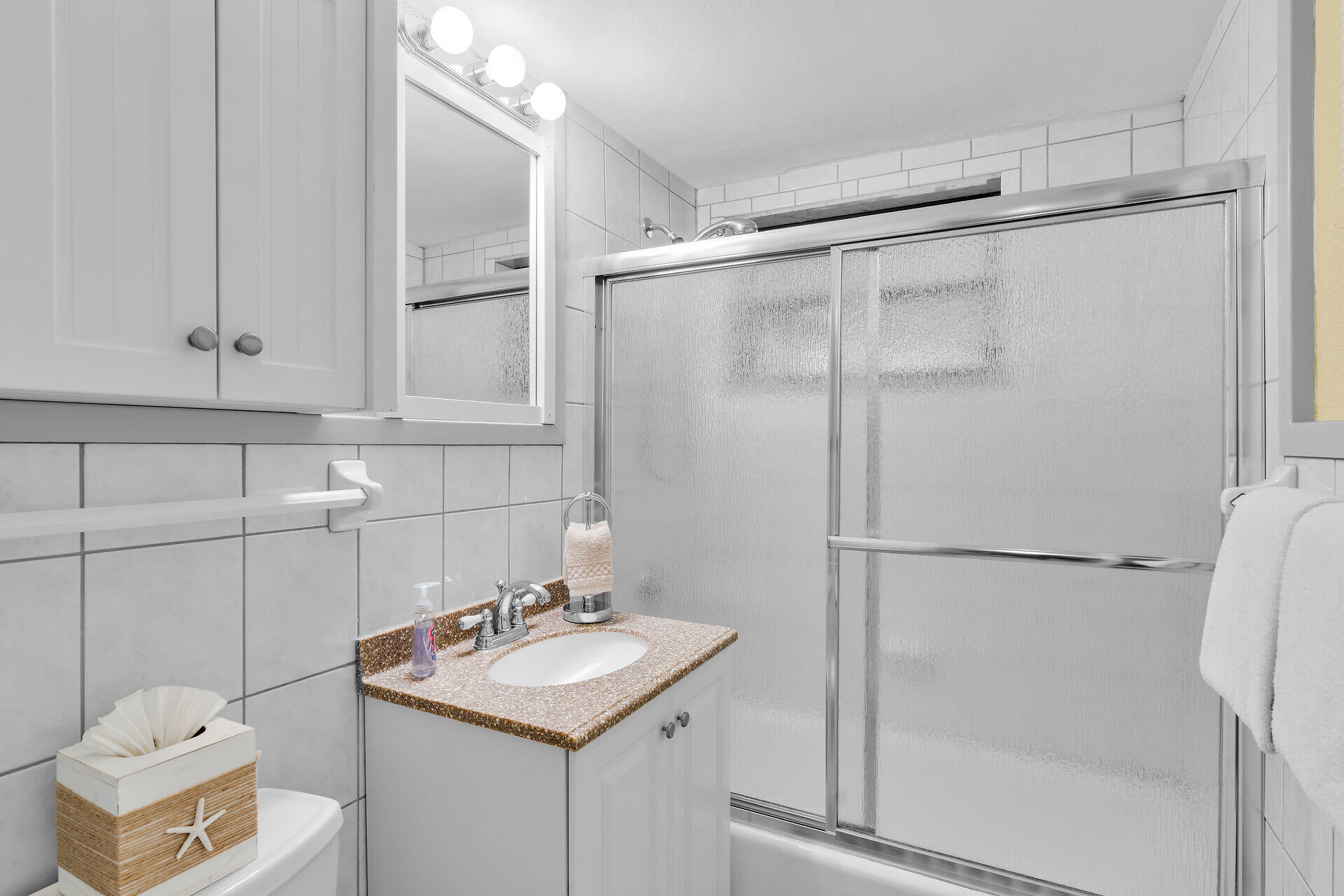 KEY COLONY, Florida, 33051, United States, 2 Bedrooms Bedrooms, ,2 BathroomsBathrooms,Residential,For Sale,2002206