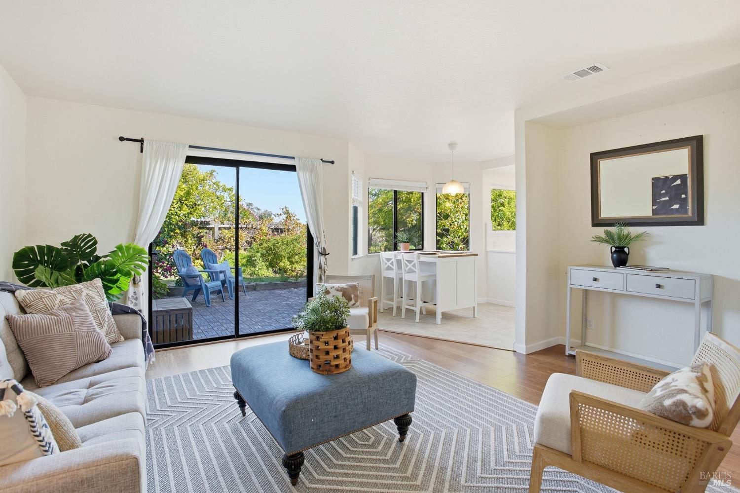 Fairfield, California, 94534, United States, 4 Bedrooms Bedrooms, ,3 BathroomsBathrooms,Residential,For Sale,1970251