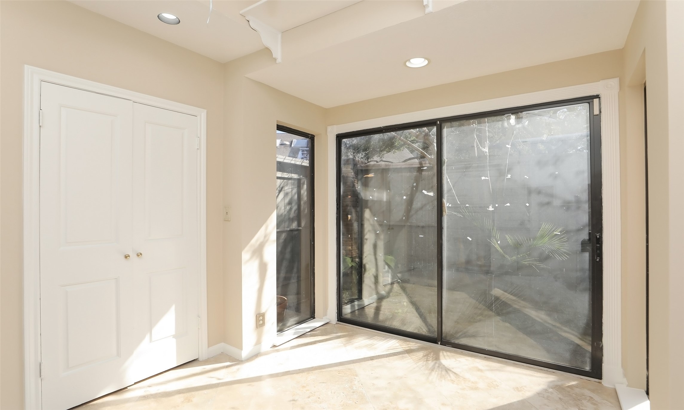  6000 Sugar Hill Drive #9 - 物件實景