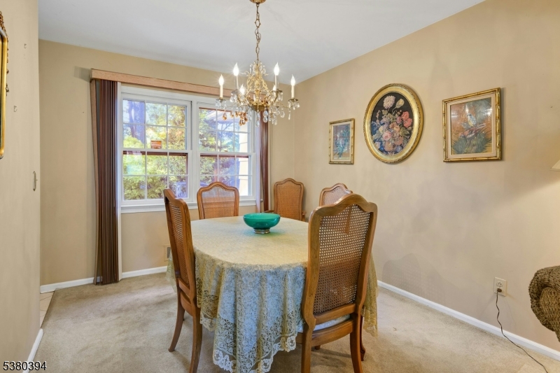 Springfield Twp., New Jersey, 07081, United States, 3 Bedrooms Bedrooms, ,3 BathroomsBathrooms,Residential,For Sale,1924750