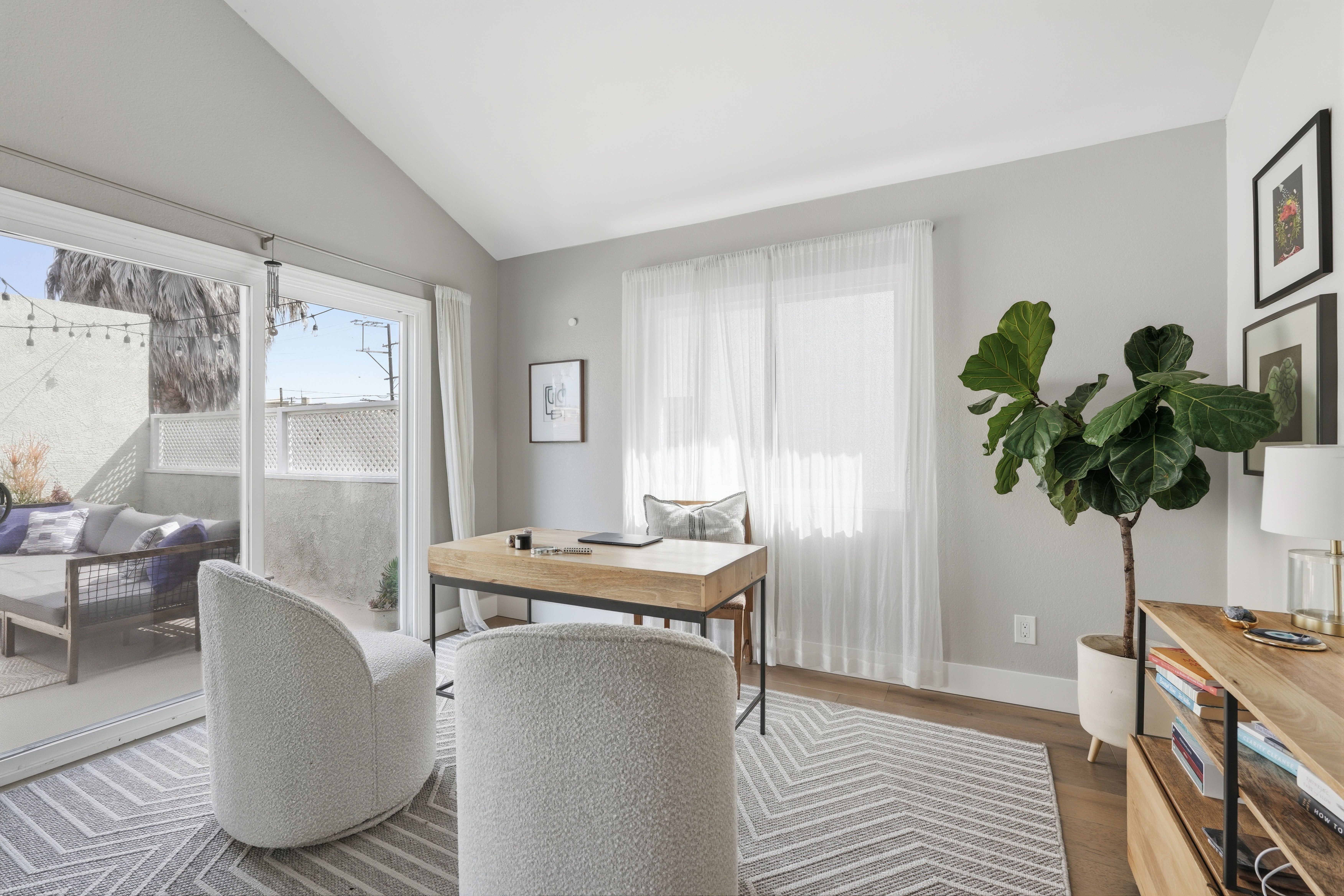  2220 Clark Lane, Redondo Beach, CA 90278 - 物件實景