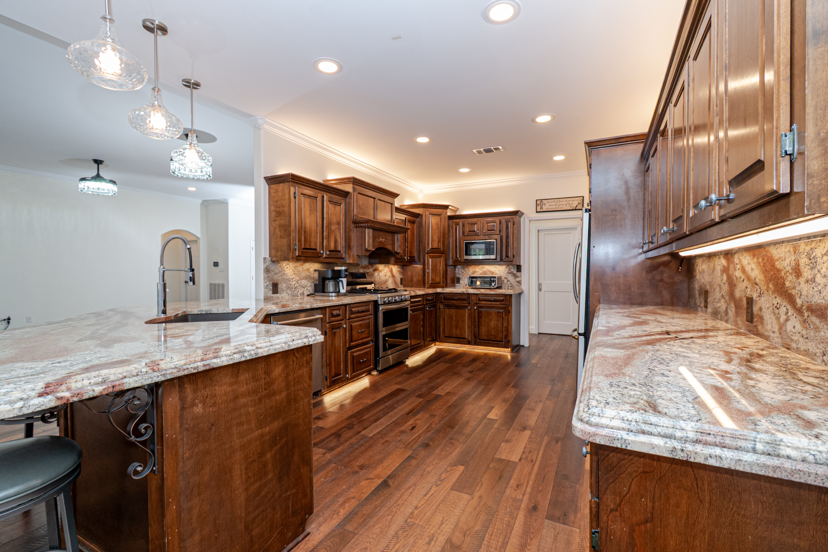 El Dorado, Arkansas, 71730, United States, 3 Bedrooms Bedrooms, ,3 BathroomsBathrooms,Residential,For Sale,1982528