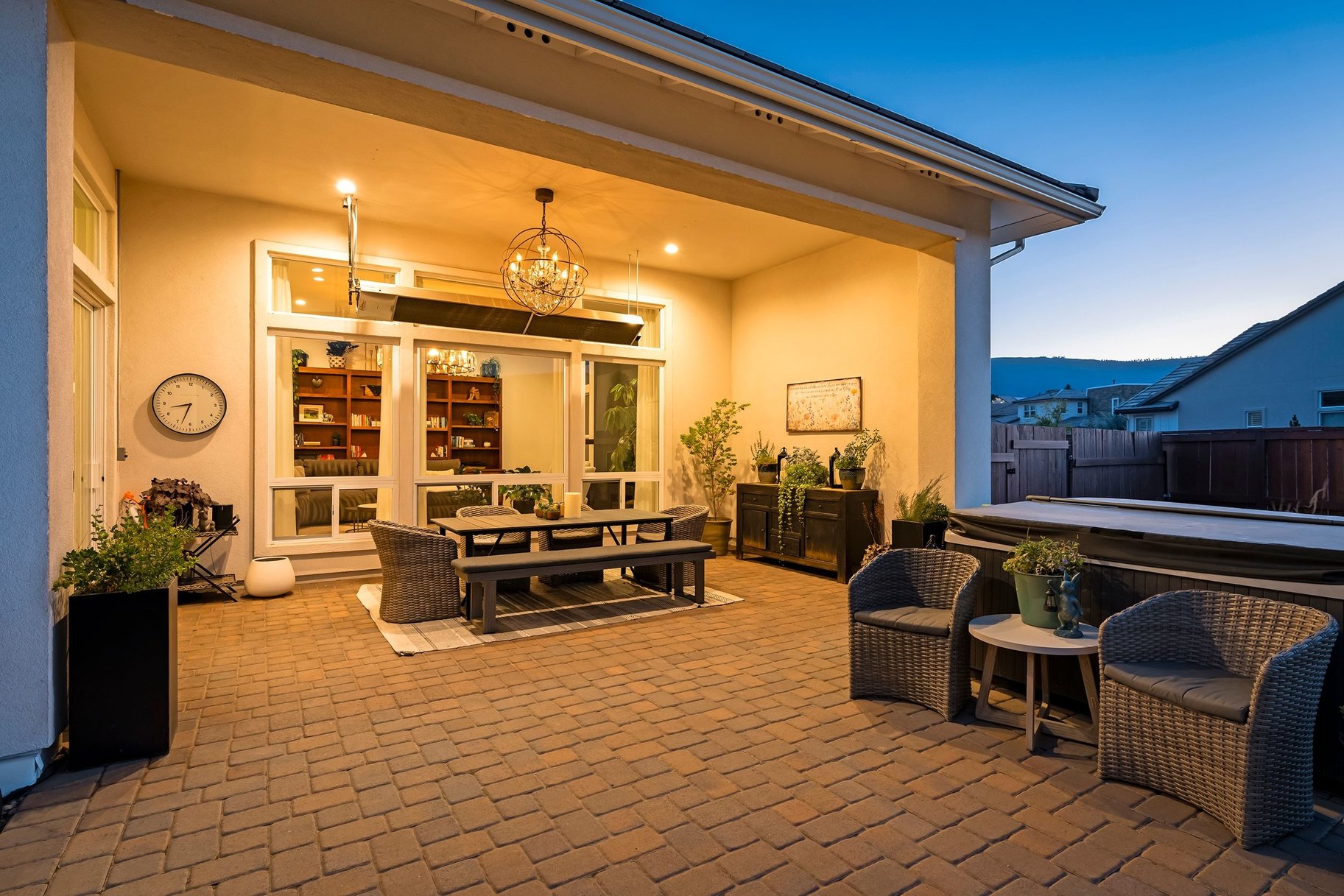  Private Luxury Retreat in Verdi with Custom Designer Finishes & Peavine Views - 物件實景