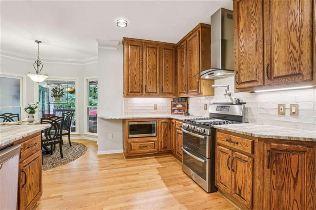 Cumming, Georgia, 30040, United States, 5 Bedrooms Bedrooms, ,4 BathroomsBathrooms,Residential,For Sale,2042471
