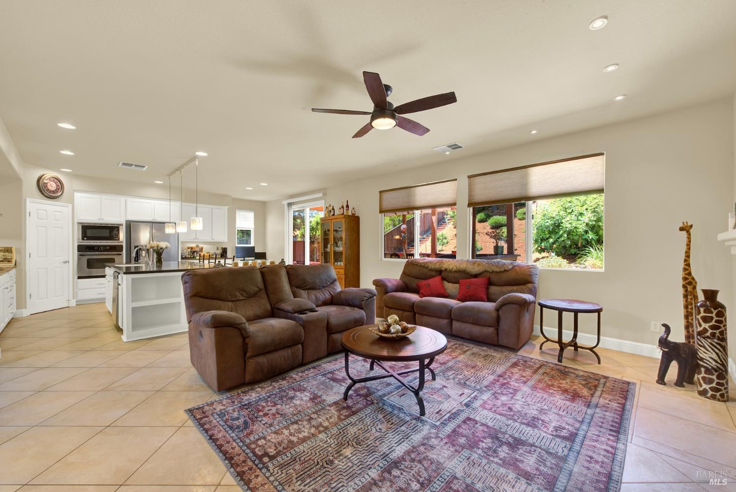 Fairfield, California, 94534, United States, 5 Bedrooms Bedrooms, ,4 BathroomsBathrooms,Residential,For Sale,1892919