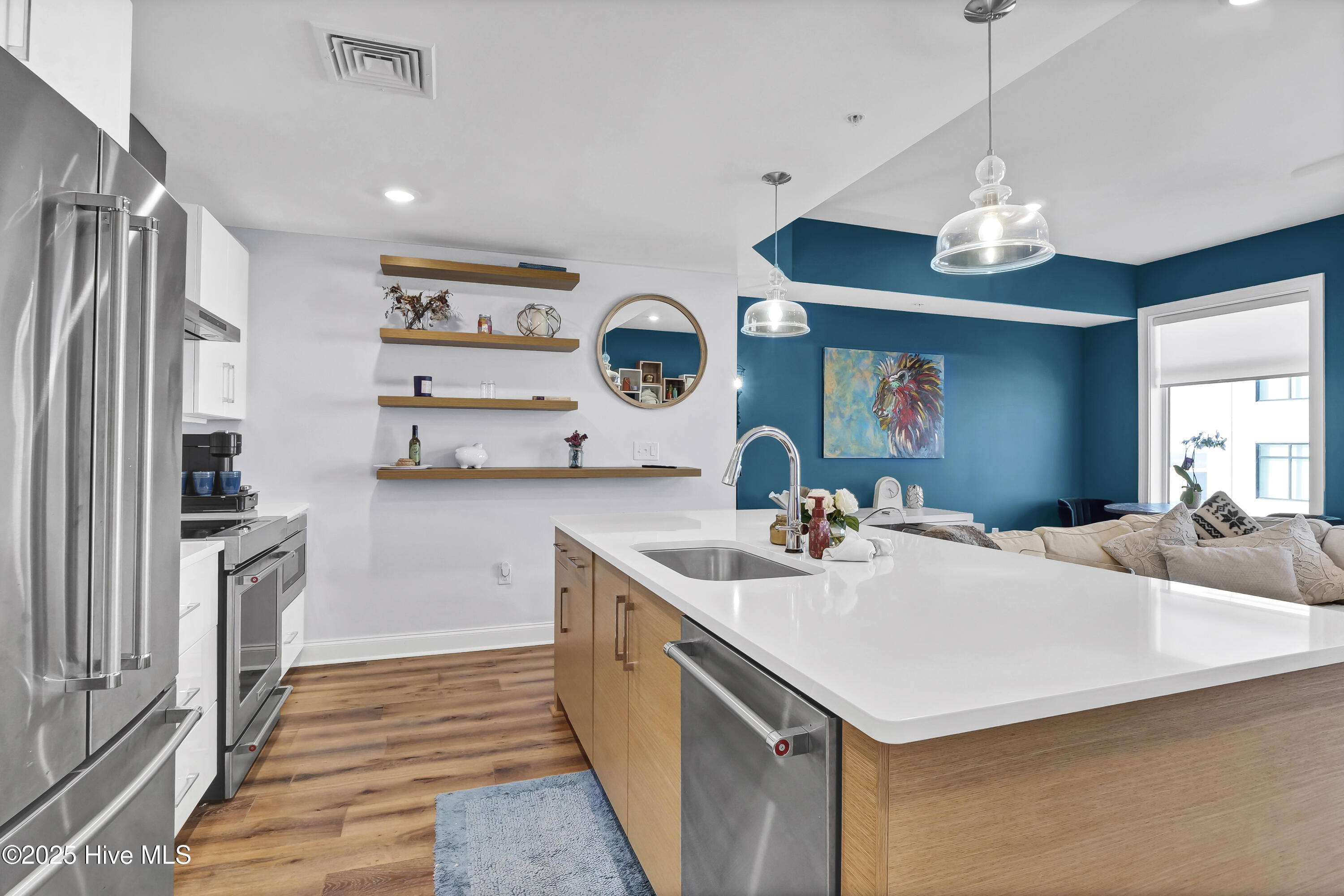 Wilmington, North Carolina, 28401, United States, 1 Bedroom Bedrooms, ,2 BathroomsBathrooms,Residential,For Sale,1917150