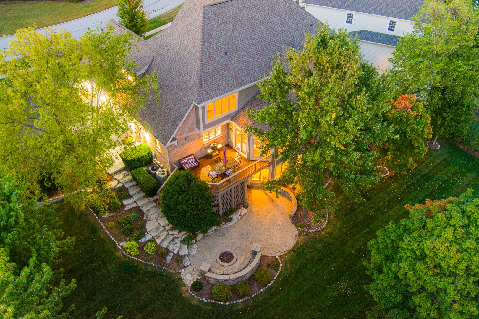 St. Charles, Illinois, 60175, United States, 5 Bedrooms Bedrooms, ,5 BathroomsBathrooms,Residential,For Sale,1989191