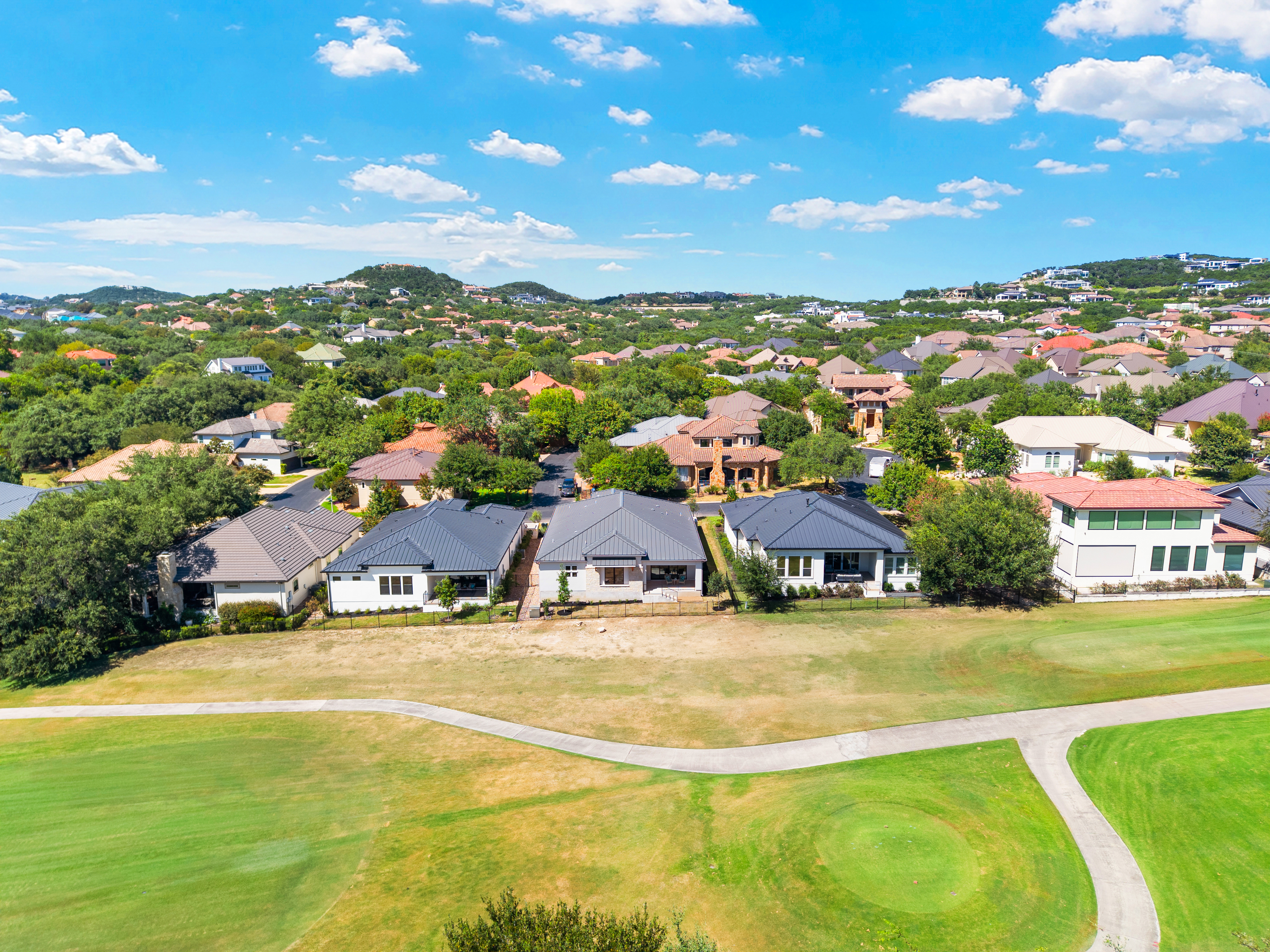  Elevated Fairway Living - 物件實景