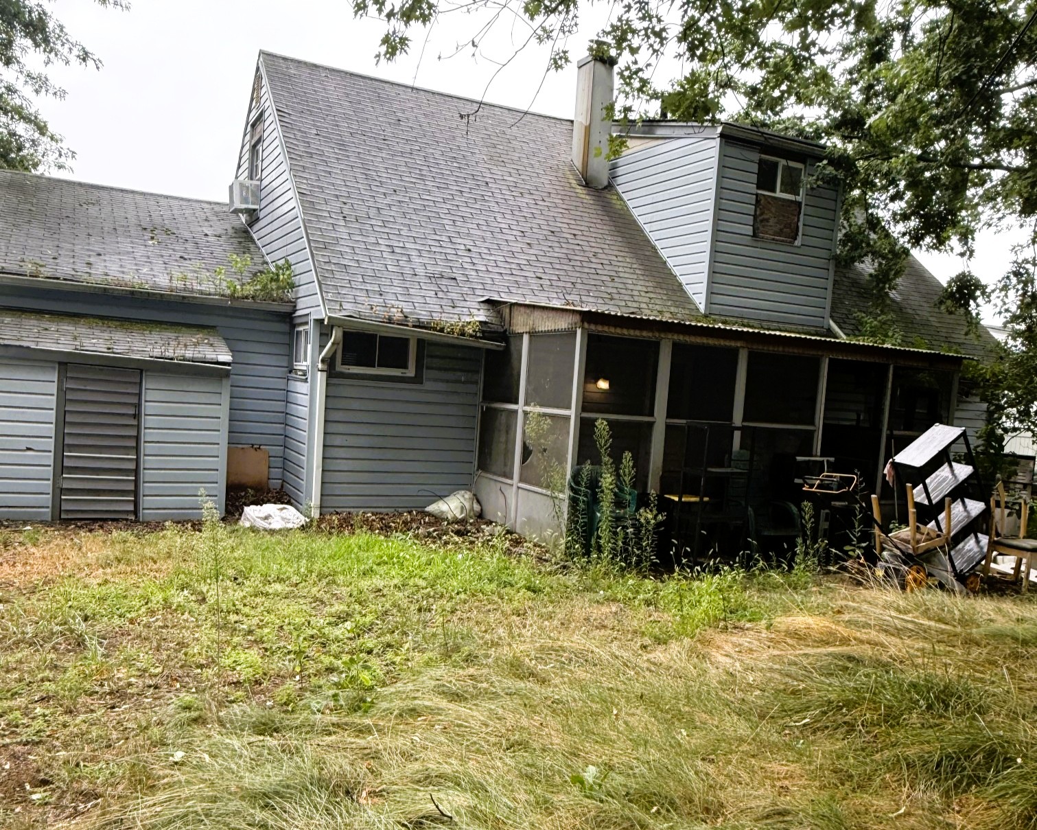 Levittown, New York, 11756, United States, 4 Bedrooms Bedrooms, ,2 BathroomsBathrooms,Residential,For Sale,1977720