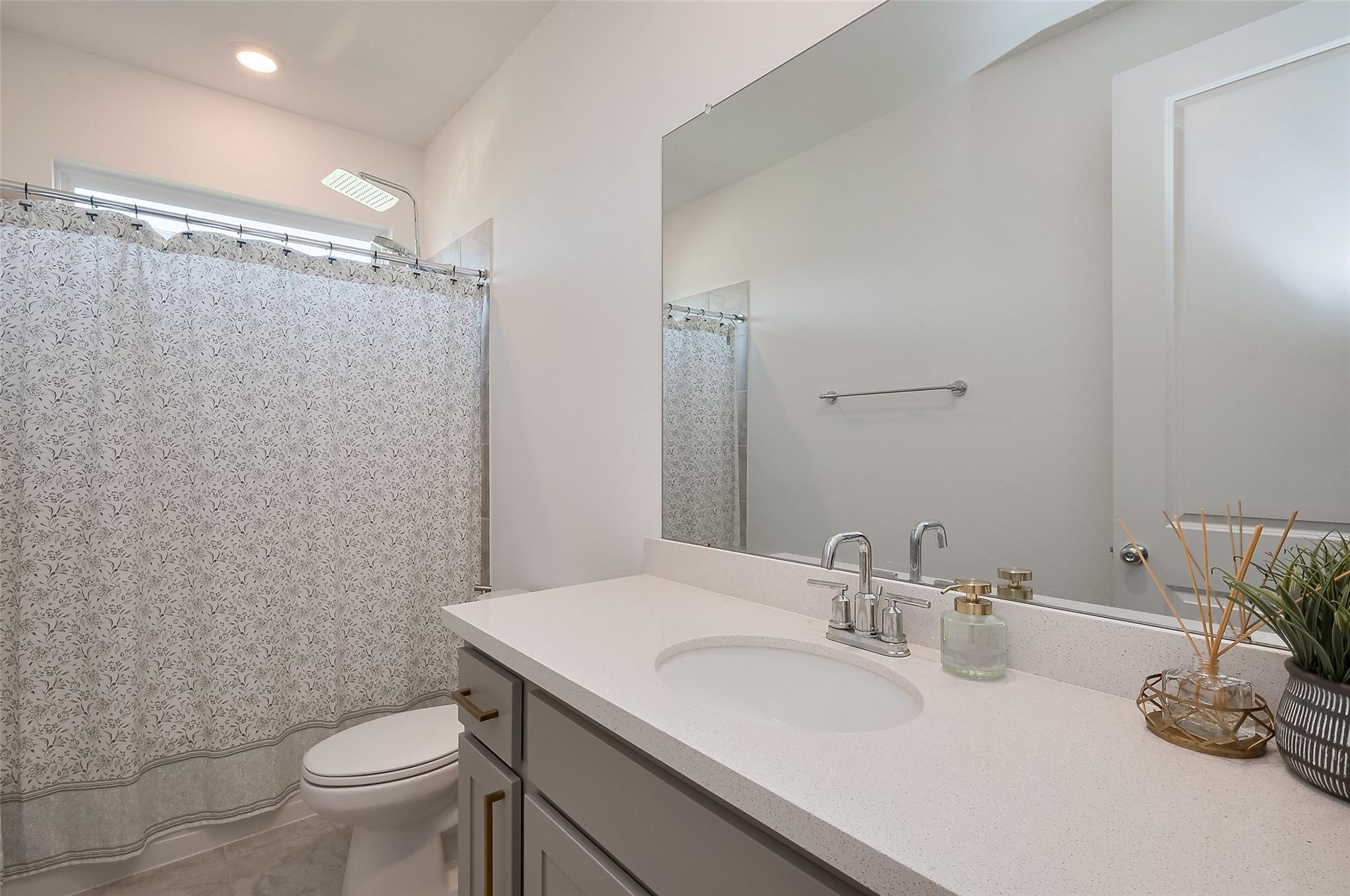 Katy, Texas, 77493, United States, 4 Bedrooms Bedrooms, ,3 BathroomsBathrooms,Residential,For Sale,1921251