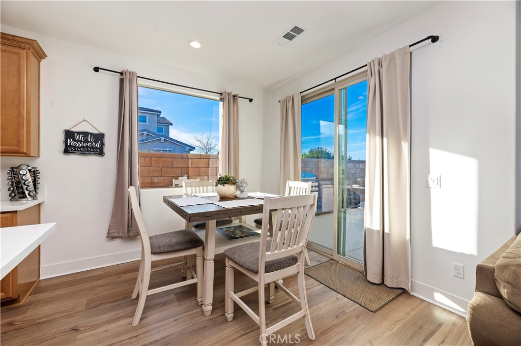 Murrieta, California, 92563, United States, 3 Bedrooms Bedrooms, ,2 BathroomsBathrooms,Residential,For Sale,2011139