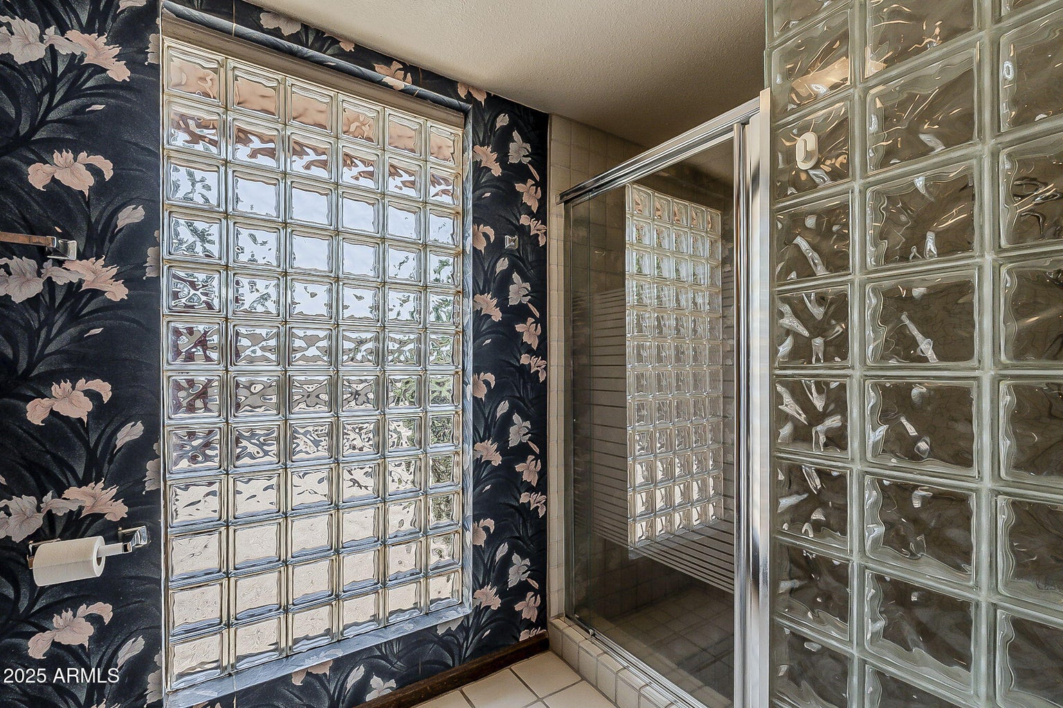 Scottsdale, Arizona, 85258, United States, 4 Bedrooms Bedrooms, ,2 BathroomsBathrooms,Residential,For Sale,1916336