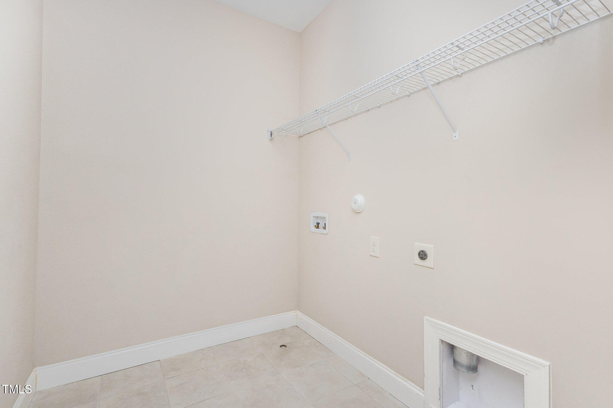 Apex, North Carolina, 27539, United States, 4 Bedrooms Bedrooms, ,4 BathroomsBathrooms,Residential,For Sale,1924371