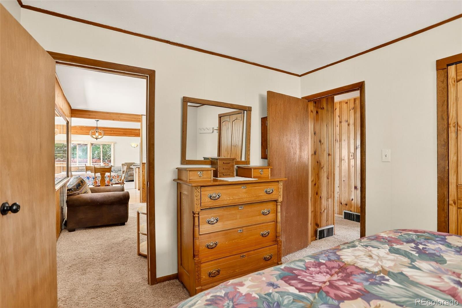 Kittredge, Colorado, 80457, United States, 3 Bedrooms Bedrooms, ,2 BathroomsBathrooms,Residential,For Sale,1940348