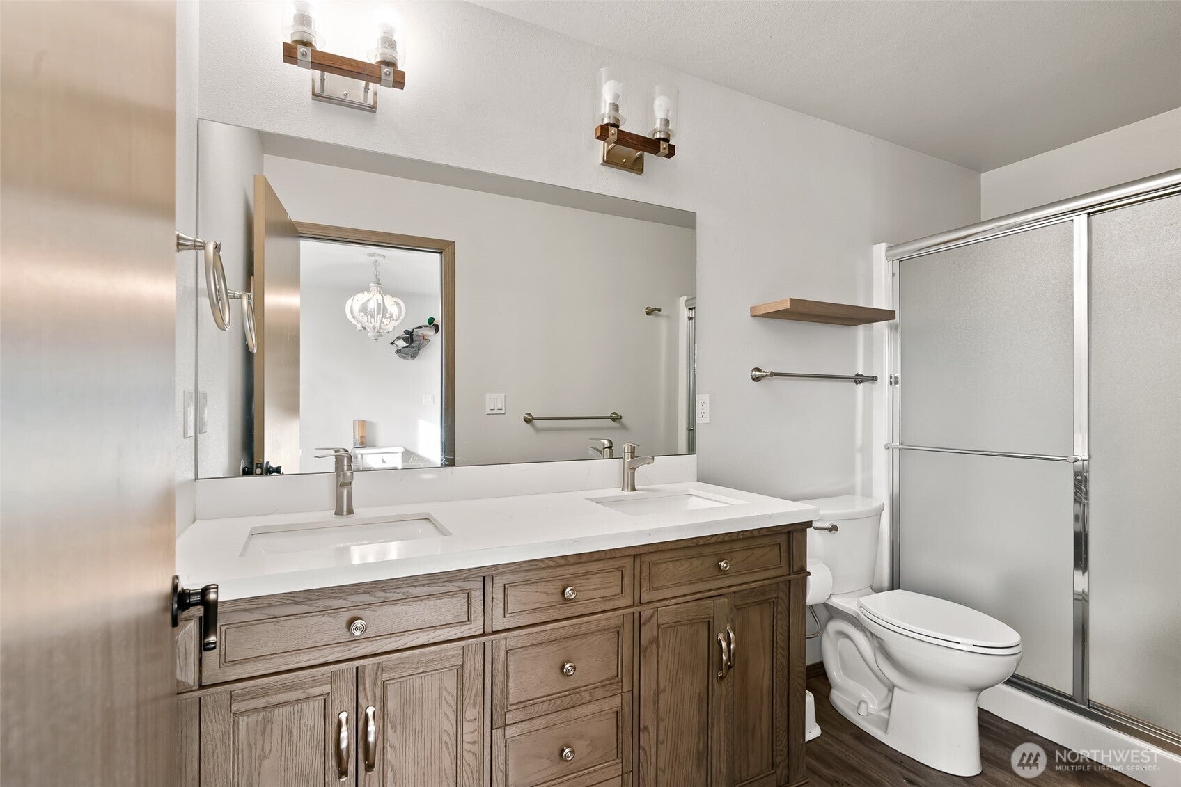 Ellensburg, Washington, 98926, United States, 6 Bedrooms Bedrooms, ,2 BathroomsBathrooms,Residential,For Sale,1992085