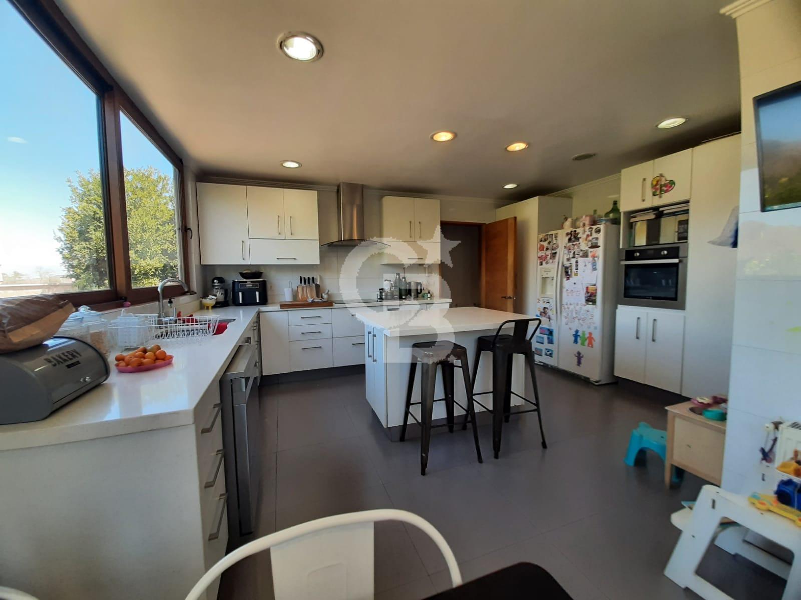 Colina, Chile, 4 Bedrooms Bedrooms, ,4 BathroomsBathrooms,Residential,For Sale,1967973