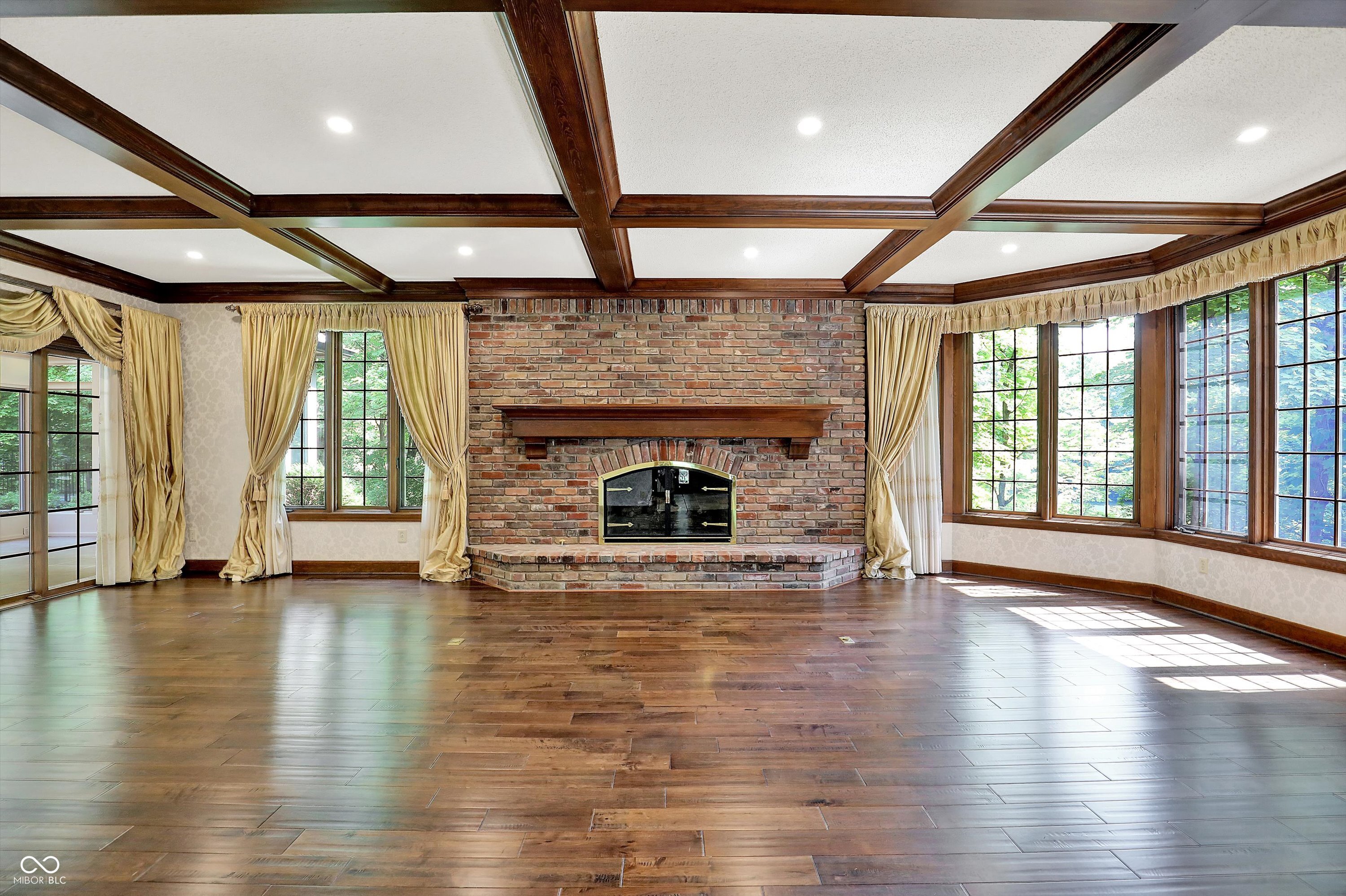 Indianapolis, Indiana, 46260, United States, 4 Bedrooms Bedrooms, ,6 BathroomsBathrooms,Residential,For Sale,1976230