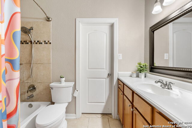 Boerne, Texas, 78006, United States, 4 Bedrooms Bedrooms, ,5 BathroomsBathrooms,Residential,For Sale,1722095