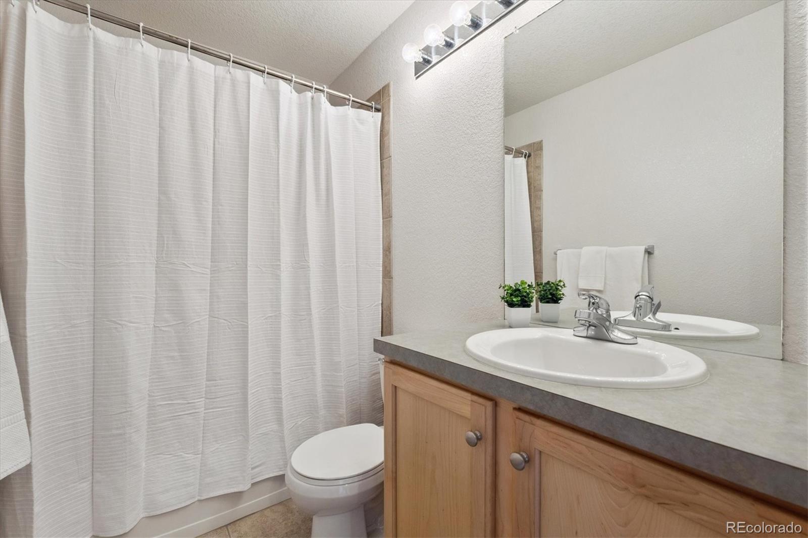 Broomfield, Colorado, 80023, United States, 3 Bedrooms Bedrooms, ,3 BathroomsBathrooms,Residential,For Sale,1939215