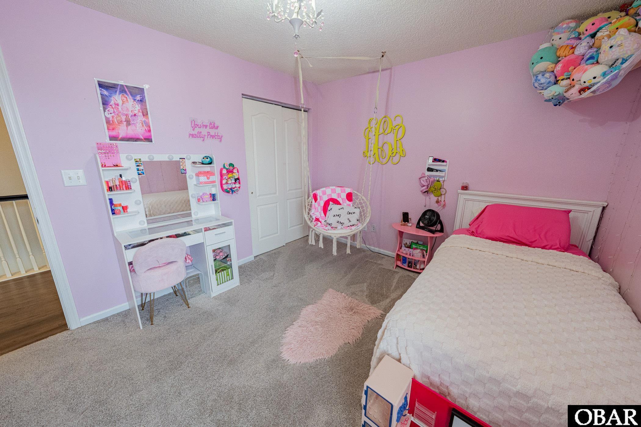 Moyock, North Carolina, 27958, United States, 6 Bedrooms Bedrooms, ,3 BathroomsBathrooms,Residential,For Sale,1997191