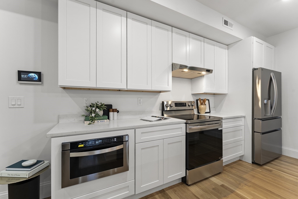 Marlborough, Massachusetts, 01752, United States, 2 Bedrooms Bedrooms, ,2 BathroomsBathrooms,Residential,For Sale,2000469