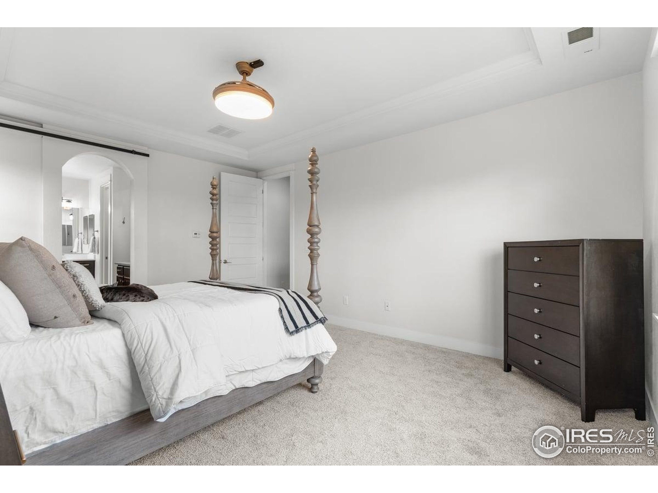 Windsor, Colorado, 80550, United States, 6 Bedrooms Bedrooms, ,4 BathroomsBathrooms,Residential,For Sale,1996243