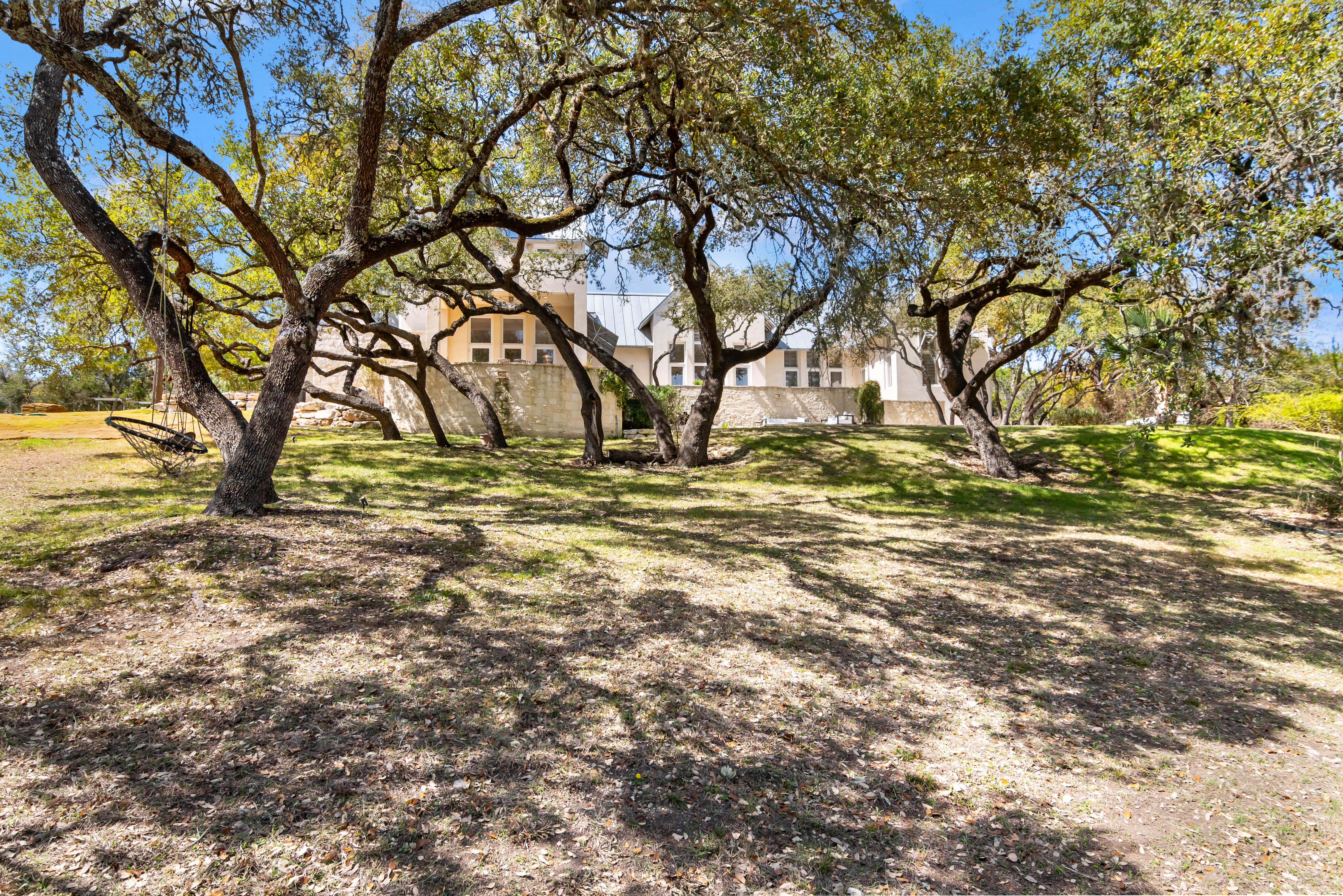  Hill Country Estate with Privacy and Presence - 物件實景