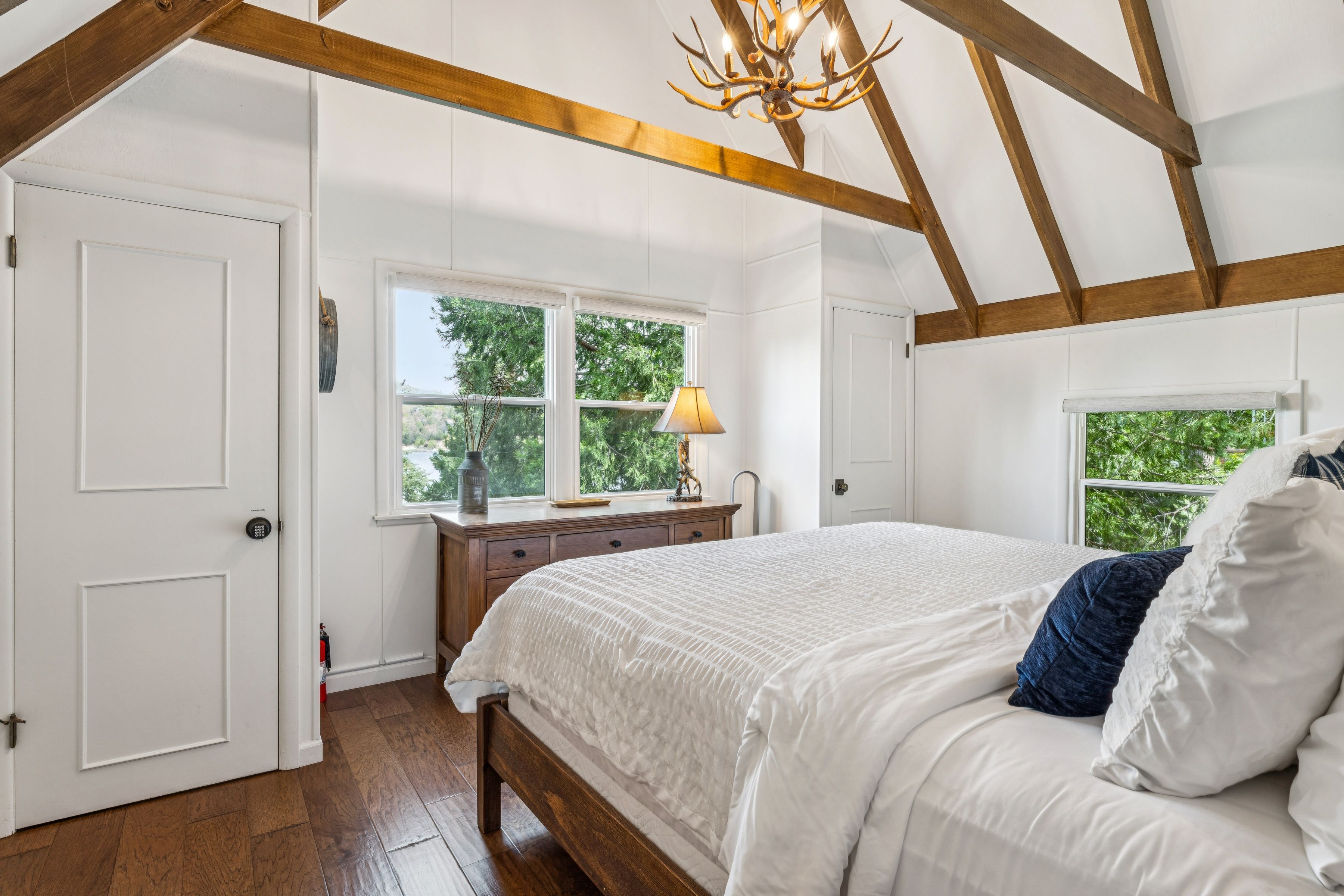  28898 Palisades Drive, Lake Arrowhead, CA 92352 - 物件實景