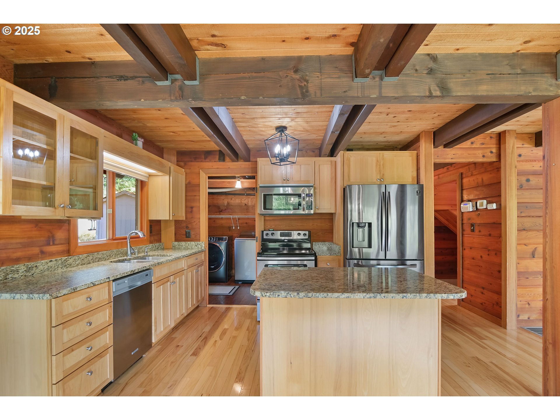 Kalama, Washington, 98625, United States, 3 Bedrooms Bedrooms, ,2 BathroomsBathrooms,Residential,For Sale,1988010