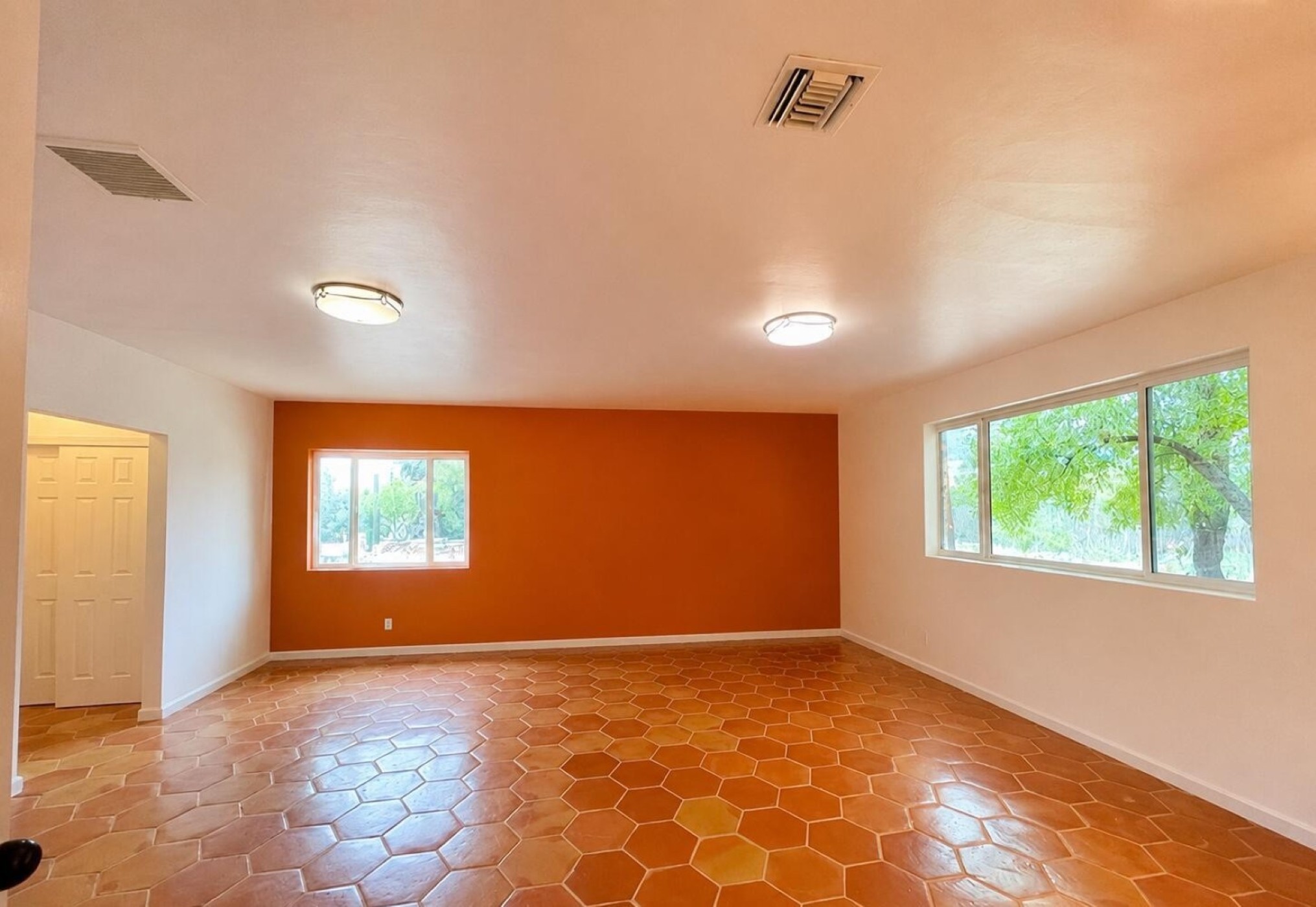  4431 N Swan Road, Tucson, AZ 85718 - 物件實景