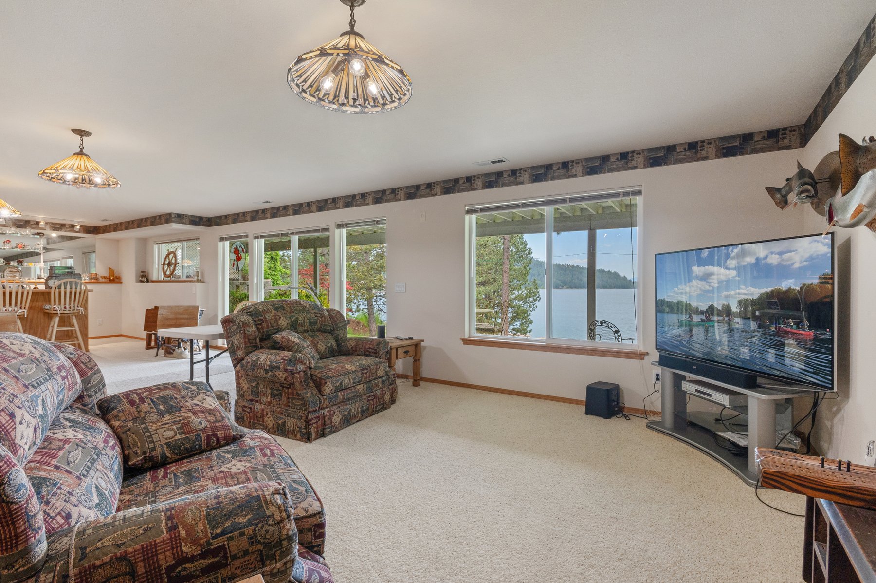 Sandpoint, Idaho, 83864, United States, 4 Bedrooms Bedrooms, ,4 BathroomsBathrooms,Residential,For Sale,1834691