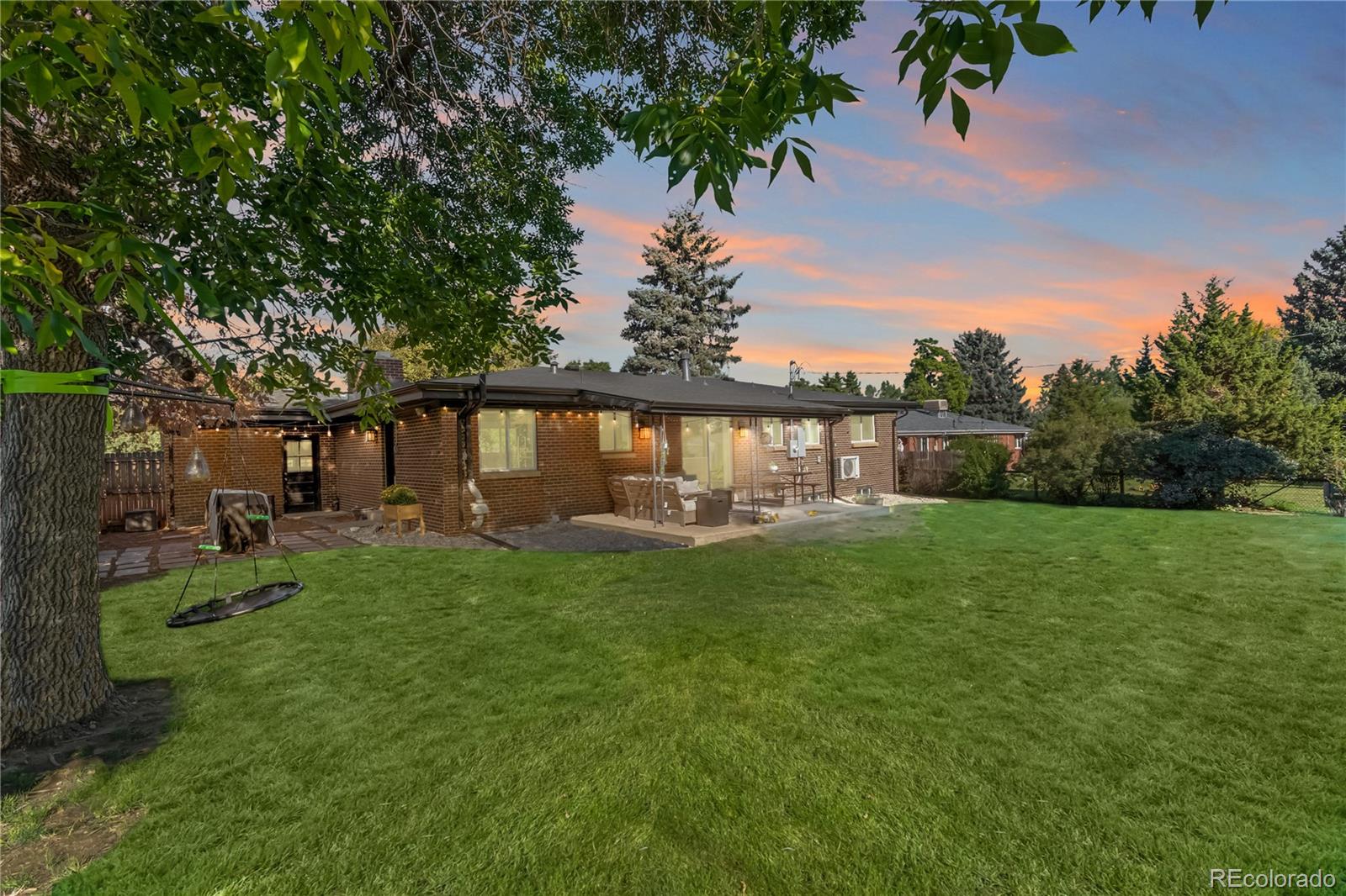 Littleton, Colorado, 80120, United States, 5 Bedrooms Bedrooms, ,1 BathroomBathrooms,Residential,For Sale,1940390