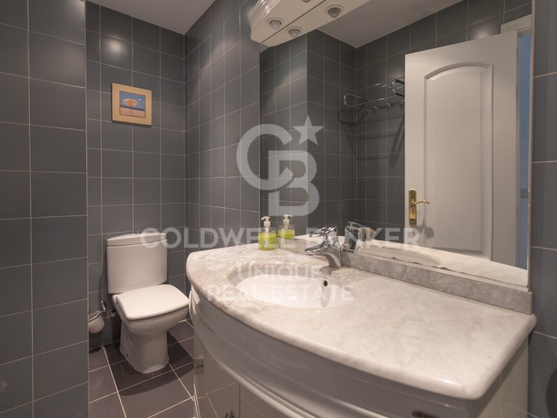 Madrid, Comunidad de Madrid, ES, 5 Bedrooms Bedrooms, ,3 BathroomsBathrooms,Residential,For Sale,1847498