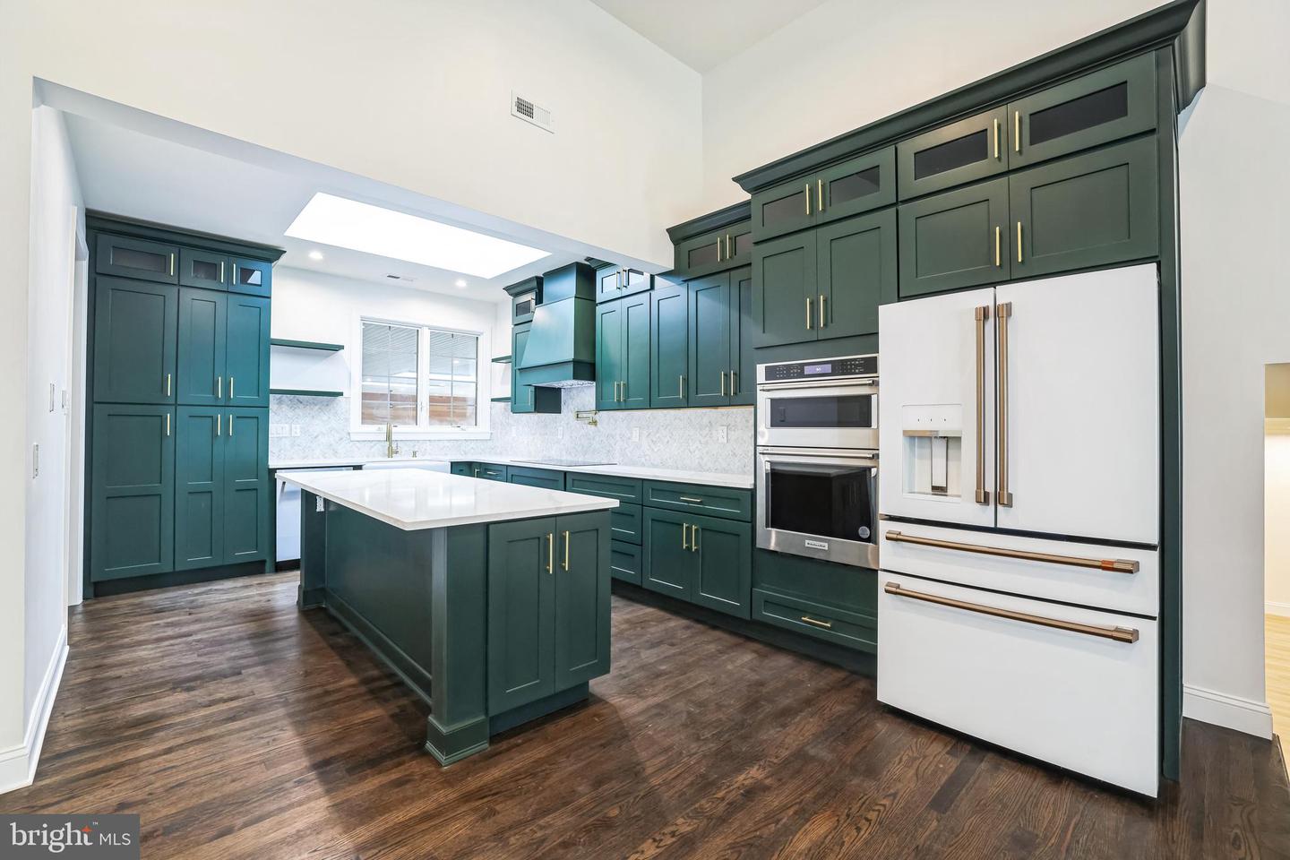 Doylestown, Pennsylvania, 18902, United States, 5 Bedrooms Bedrooms, ,4 BathroomsBathrooms,Residential,For Sale,1995567