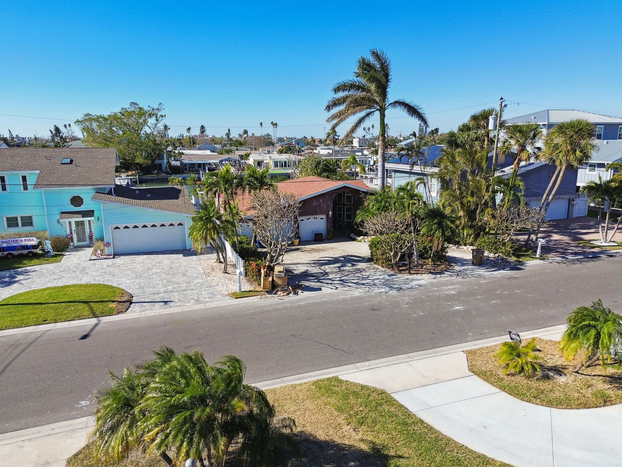 Madeira Beach, Florida, 33708, United States, 3 Bedrooms Bedrooms, ,2 BathroomsBathrooms,Residential,For Sale,1943278