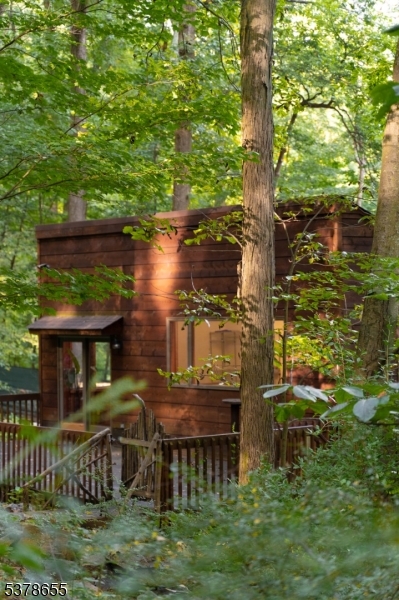 Lebanon Twp., New Jersey, 08826, United States, 3 Bedrooms Bedrooms, ,2 BathroomsBathrooms,Residential,For Sale,1972672