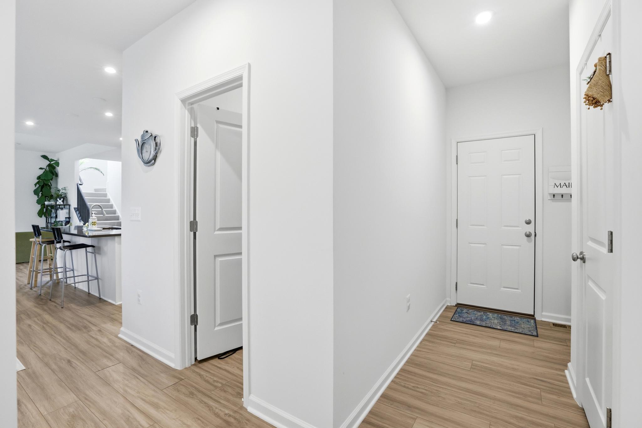  9428 Deschamp Court, Manassas, VA, 20112 - 物件實景