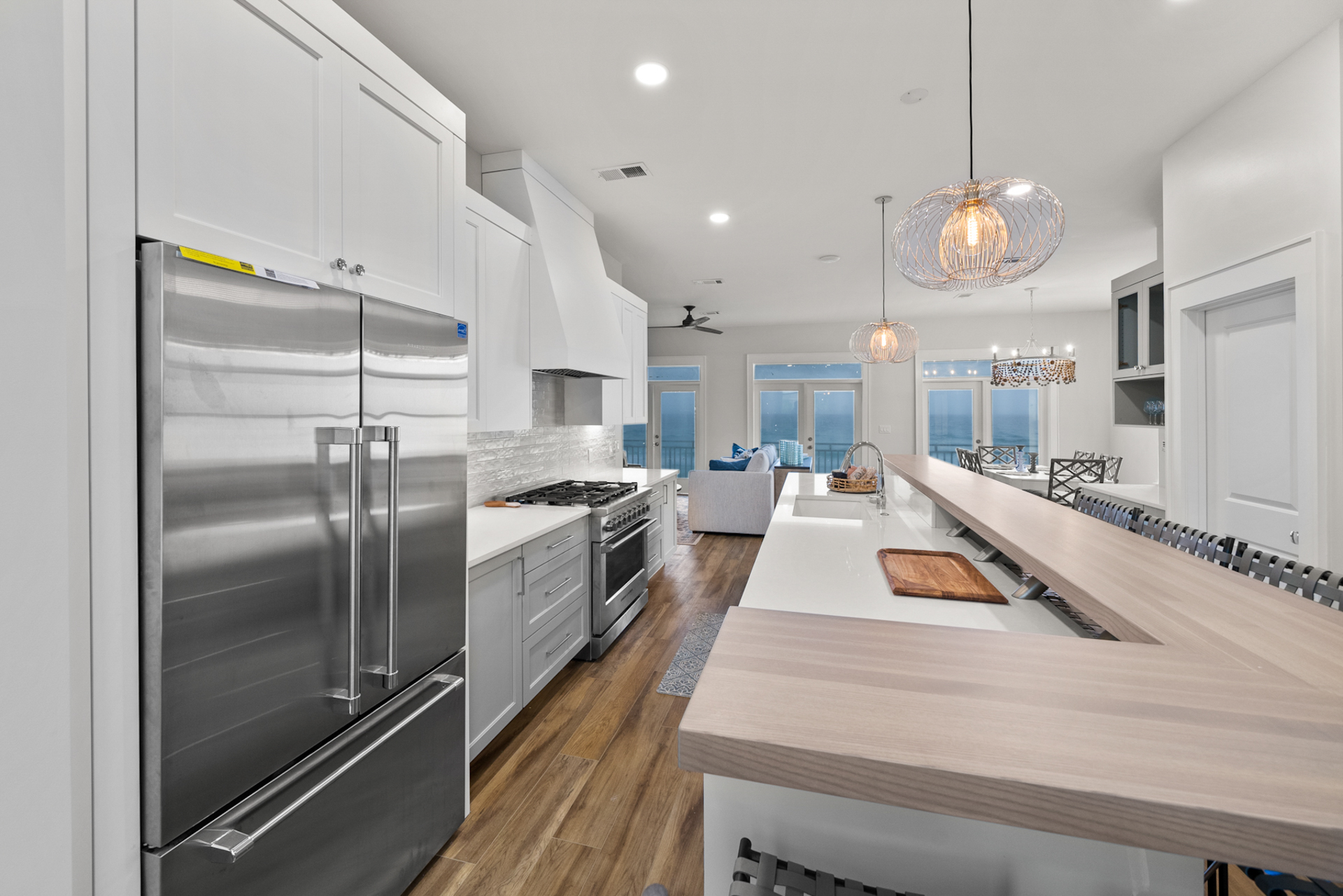  Renovated Gulf-Front Retreat With Three Levels Of Beachside Living - 物件實景