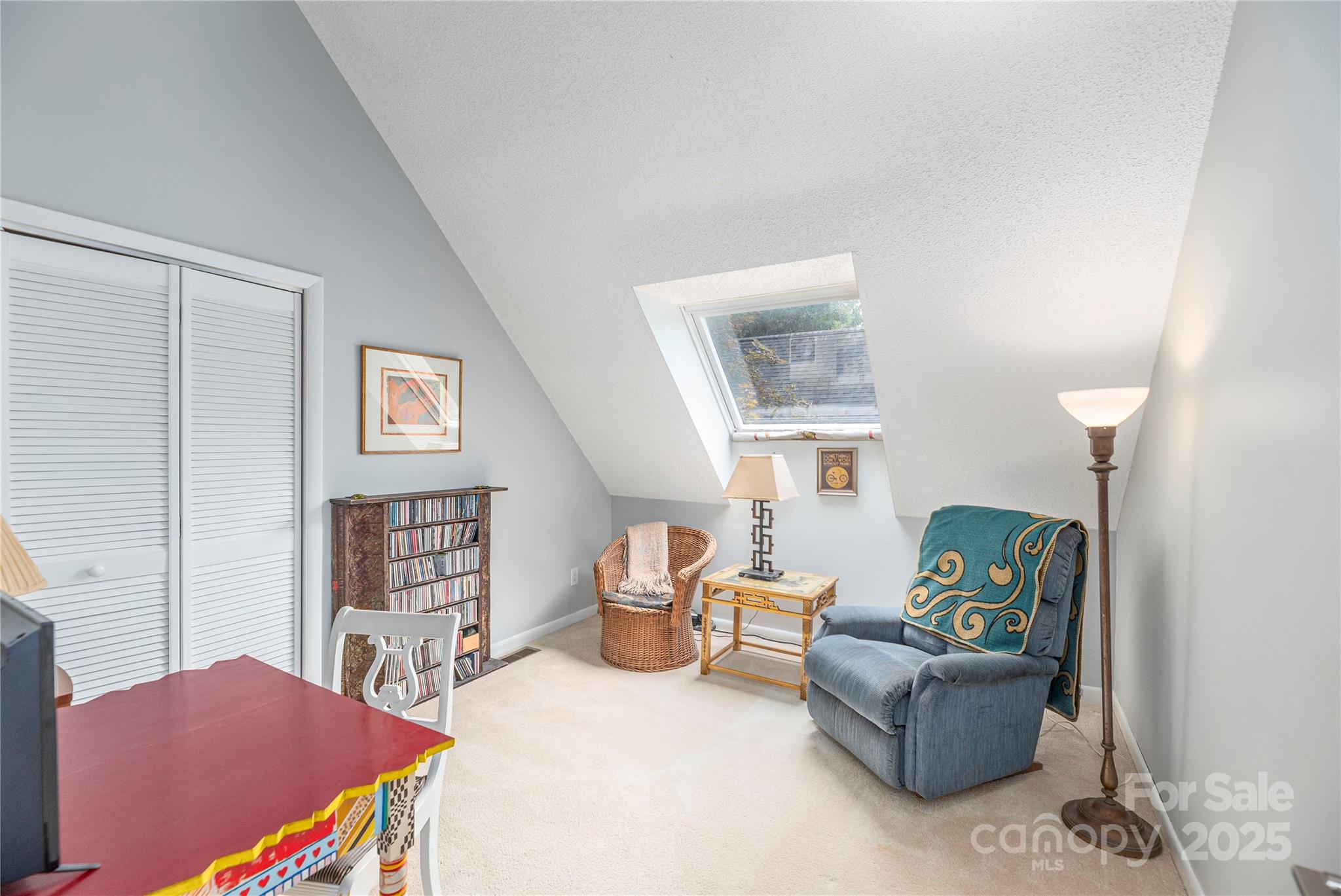 Asheville, North Carolina, 28804, United States, 3 Bedrooms Bedrooms, ,3 BathroomsBathrooms,Residential,For Sale,1905556