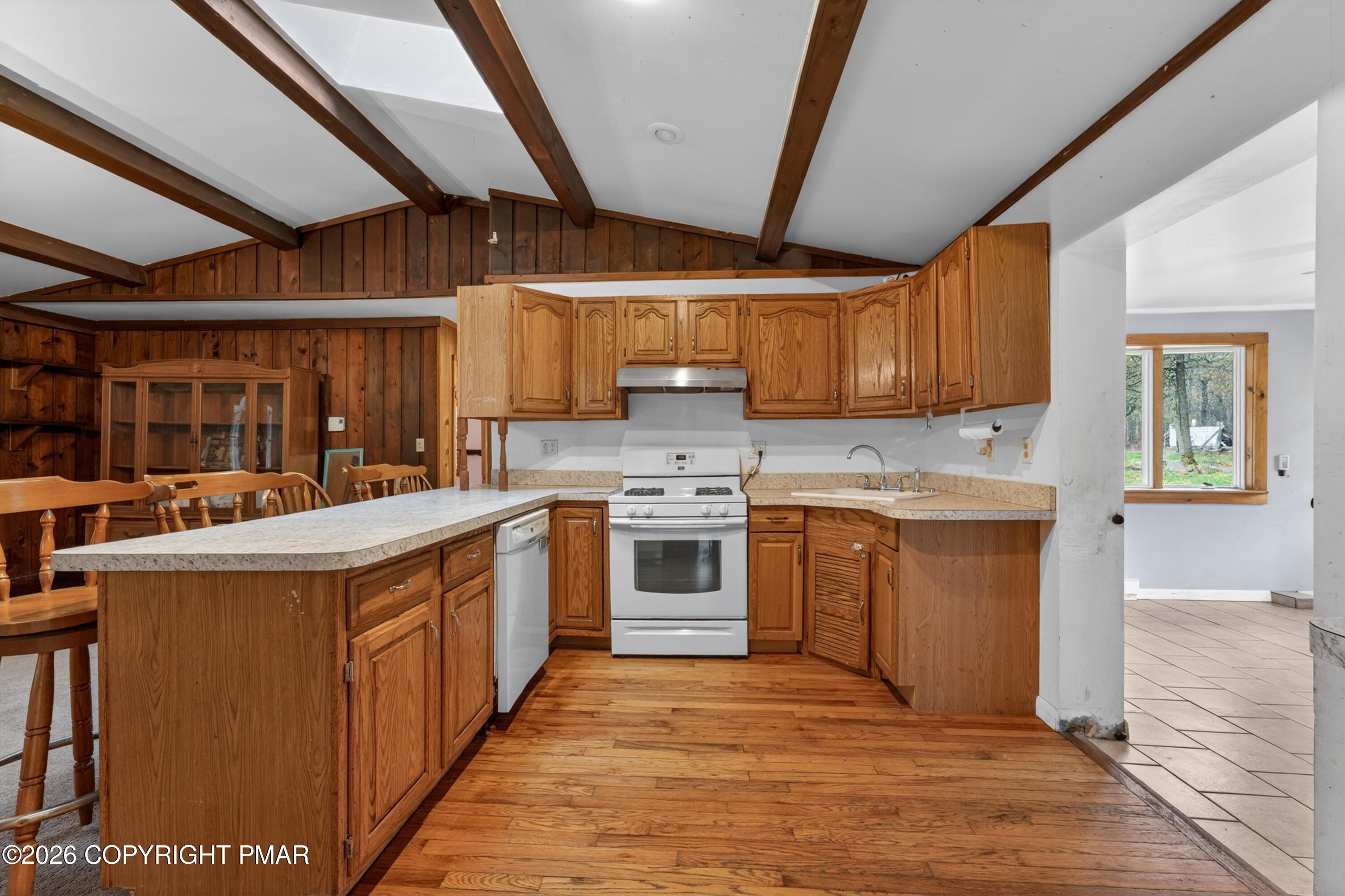 Blakeslee, Pennsylvania, 18610, United States, 6 Bedrooms Bedrooms, ,3 BathroomsBathrooms,Residential,For Sale,2042920