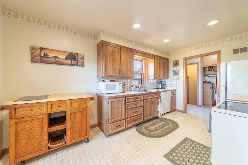 Mosel, Wisconsin, 50383, United States, 4 Bedrooms Bedrooms, ,3 BathroomsBathrooms,Residential,For Sale,1888286