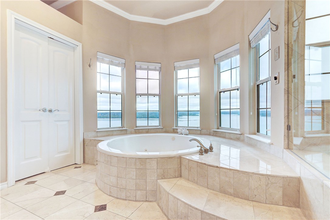 Austin, Texas, 78734, United States, 4 Bedrooms Bedrooms, ,4 BathroomsBathrooms,Residential,For Sale,1691308