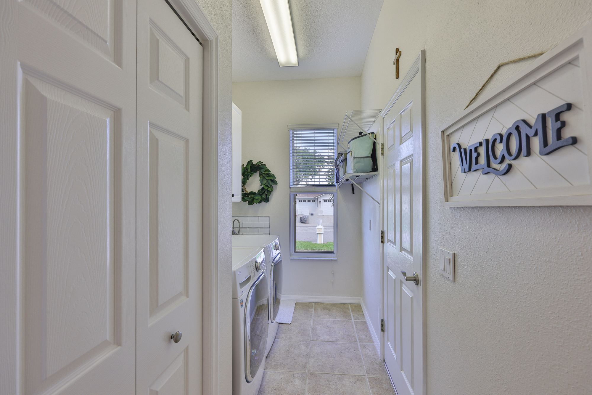 Apollo Beach, Florida, 33572, United States, 4 Bedrooms Bedrooms, ,3 BathroomsBathrooms,Residential,For Sale,1845807