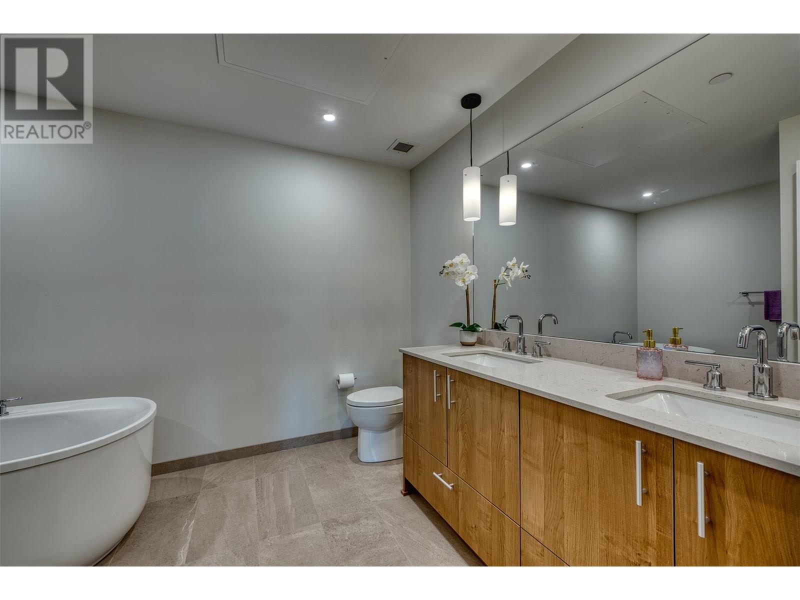 LAKE COUNTRY, British Columbia, V4V 0C4, CA, 2 Bedrooms Bedrooms, ,2 BathroomsBathrooms,Residential,For Sale,1896027