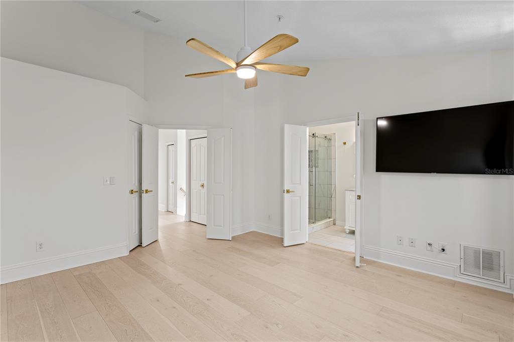 Tampa, Florida, 33602, United States, 3 Bedrooms Bedrooms, ,3 BathroomsBathrooms,Residential,For Sale,1902544